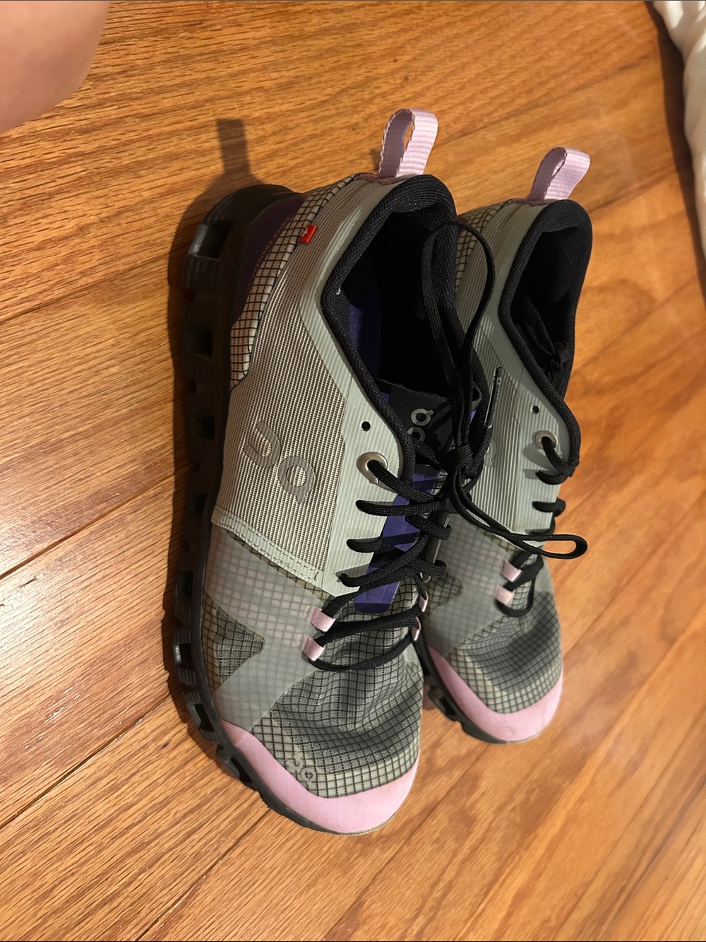 On Cloud Women’s Athletic Shoes - Gray with Pink Accents
